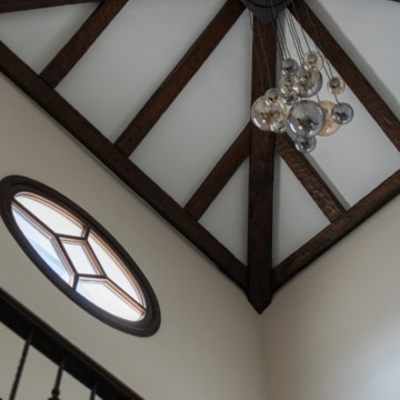 Traditional Andalusian style villa in a secure gated community in El Rosario, Marbella Picture 12