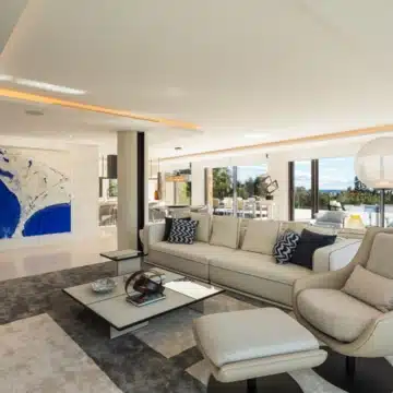Exclusive Villa with Andalusian Charm and bespoke interiors in Marbella Hill Club Picture 11
