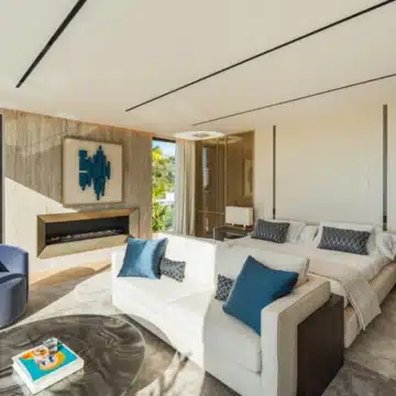 Exclusive Villa with Andalusian Charm and bespoke interiors in Marbella Hill Club Picture 16