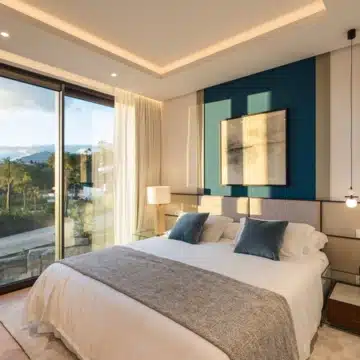 Exclusive Villa with Andalusian Charm and bespoke interiors in Marbella Hill Club Picture 7