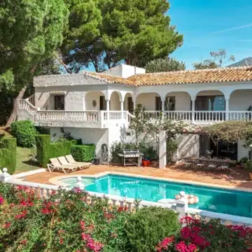 Unique villa with spectacular views over Fuengirola Bay and Mijas Costa Picture 25