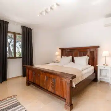 Unique villa with spectacular views over Fuengirola Bay and Mijas Costa Picture 12