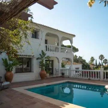 Unique villa with spectacular views over Fuengirola Bay and Mijas Costa Picture 14