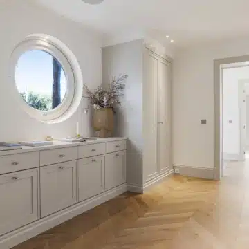 Six bedroom villa with all luxury amenities in Nueva Andalucía, Marbella Picture 19