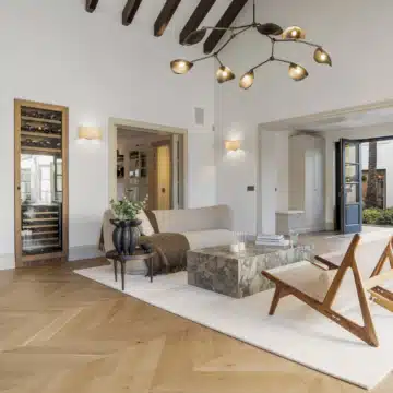 Six bedroom villa with all luxury amenities in Nueva Andalucía, Marbella Picture 30