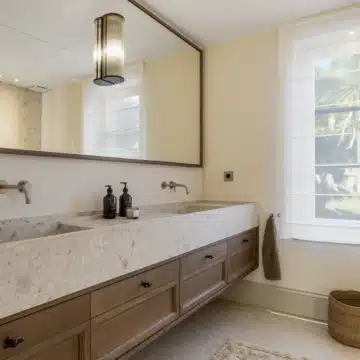 Six bedroom villa with all luxury amenities in Nueva Andalucía, Marbella Picture 7