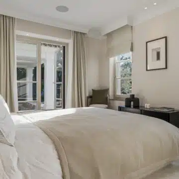 Six bedroom villa with all luxury amenities in Nueva Andalucía, Marbella Picture 33
