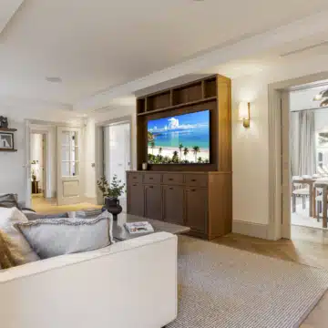 Six bedroom villa with all luxury amenities in Nueva Andalucía, Marbella Picture 13
