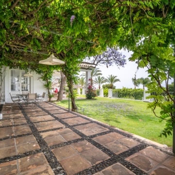 Elegant six-bedroom villa located in the prestigious gated community of Sierra Blanca, Marbella Golden Mile Picture 39