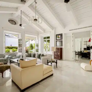 Elegant six-bedroom villa located in the prestigious gated community of Sierra Blanca, Marbella Golden Mile Picture 6