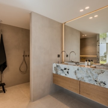 Beautiful 4-bedroom apartment in the prime location of Aloha, Nueva Andalucia Picture 14