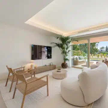 Luxury Groundfloor duplex with private pool in Benalús, Marbella Golden Mile Picture 0