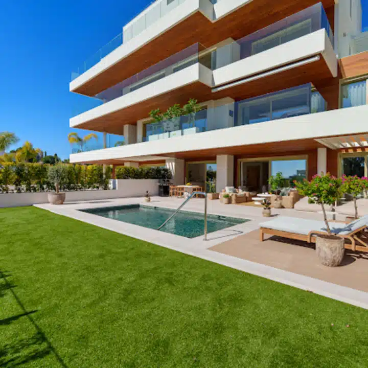 Luxury Groundfloor duplex with private pool in Benalús, Marbella Golden Mile Picture