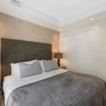 Stylish Designer Townhouse with Panoramic Views in La Quinta Hills, Benahavis Picture 19