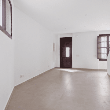 Maria Caridad – Casa Milagros in the heart of Estepona’s vibrant Old Town Picture 13