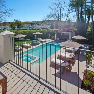 Luxury Five bedrooms frontline golf villa in La Cerquilla, Nueva Andalucía Picture 23