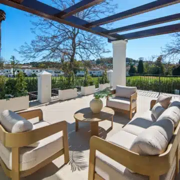 Luxury Five bedrooms frontline golf villa in La Cerquilla, Nueva Andalucía Picture 30