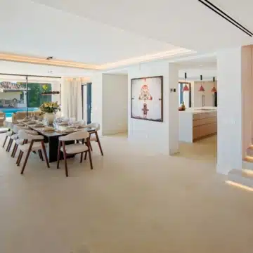Luxury Five bedrooms frontline golf villa in La Cerquilla, Nueva Andalucía Picture 40