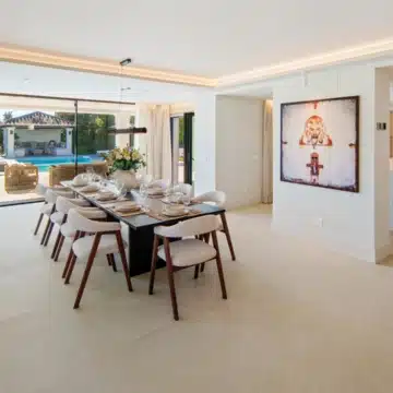 Luxury Five bedrooms frontline golf villa in La Cerquilla, Nueva Andalucía Picture 41