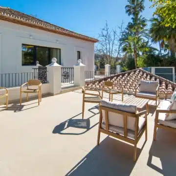 Luxury Five bedrooms frontline golf villa in La Cerquilla, Nueva Andalucía Picture 47