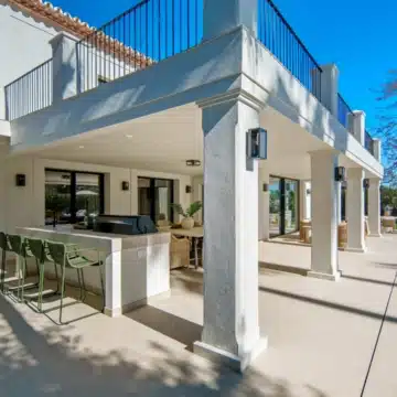 Luxury Five bedrooms frontline golf villa in La Cerquilla, Nueva Andalucía Picture 15