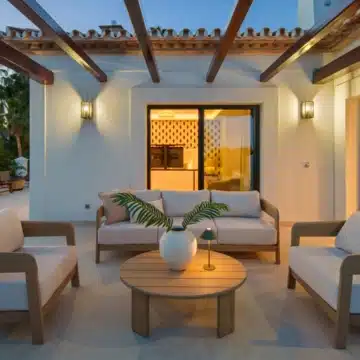 Luxury Five bedrooms frontline golf villa in La Cerquilla, Nueva Andalucía Picture 72
