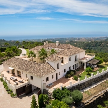 Luxury villa with incredible panoramic sea views in El Velerin, Estepona Picture 34