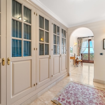 Luxury villa with incredible panoramic sea views in El Velerin, Estepona Picture 29