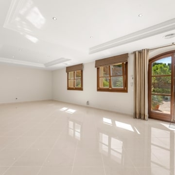 Luxury villa with incredible panoramic sea views in El Velerin, Estepona Picture 52