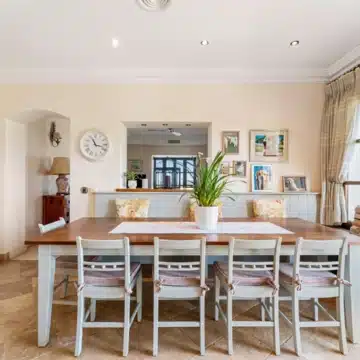 Luxury villa with incredible panoramic sea views in El Velerin, Estepona Picture 2