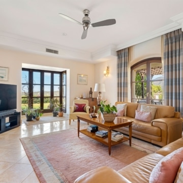 Luxury villa with incredible panoramic sea views in El Velerin, Estepona Picture 27