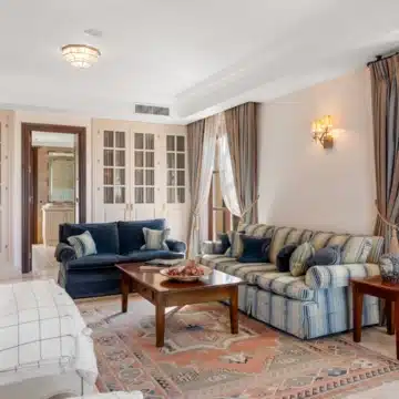 Luxury villa with incredible panoramic sea views in El Velerin, Estepona Picture 6