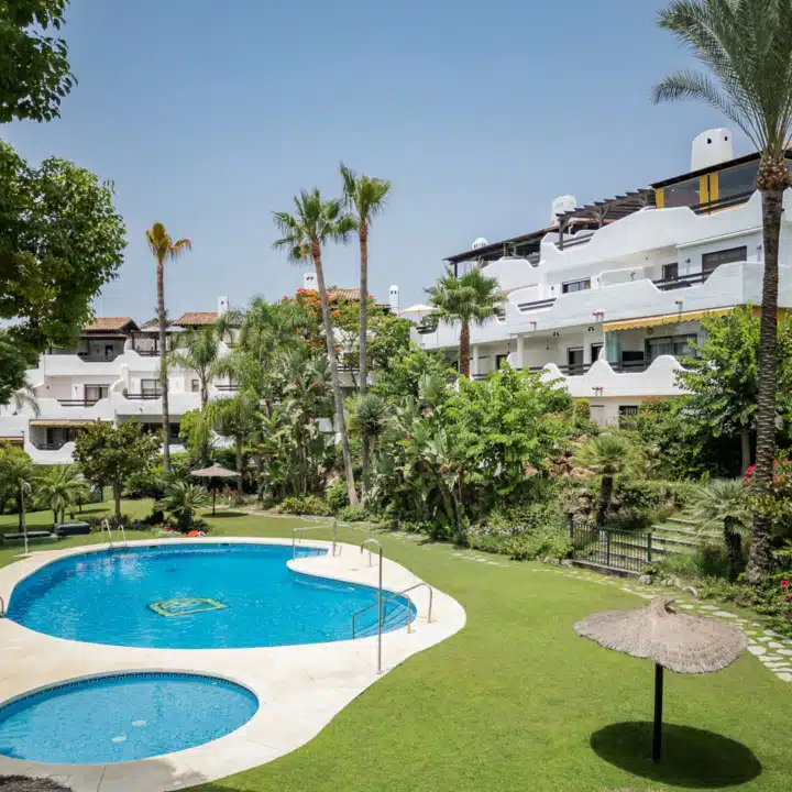 Semi-Detached villa with panoramic mountain views in La Meridiana, Marbella Golden Mile Picture