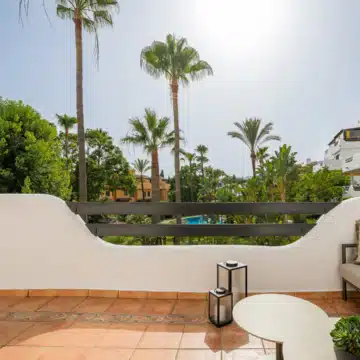 Semi-Detached villa with panoramic mountain views in La Meridiana, Marbella Golden Mile Picture 75