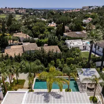 Luxury villa with contemporary architecture and beautiful interiors in the heart of Las Brisas, Nueva Andalucia Picture 41