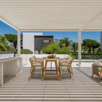 Luxury villa with contemporary architecture and beautiful interiors in the heart of Las Brisas, Nueva Andalucia Picture 47