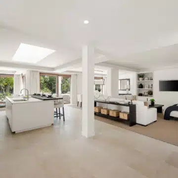 Luxury villa with contemporary architecture and beautiful interiors in the heart of Las Brisas, Nueva Andalucia Picture 13