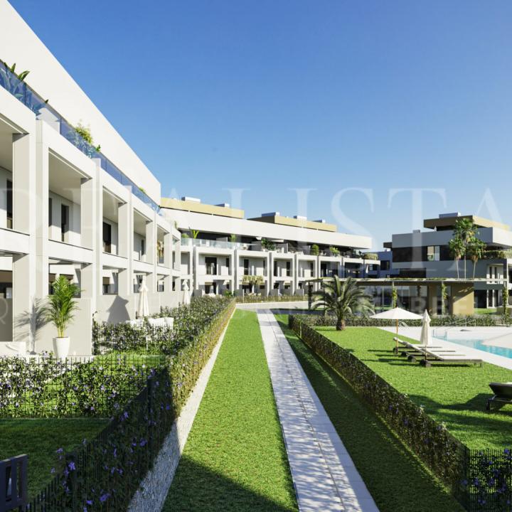 Symphony Suites, modern and elegant groundfloors and penthouses with sea views in the New Golden Mile Picture 4