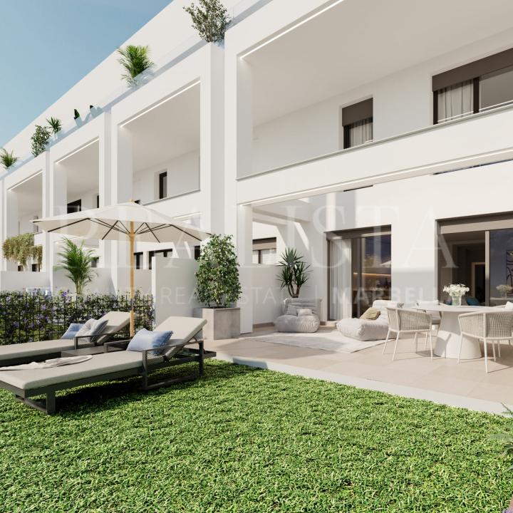 Symphony Suites, modern and elegant groundfloors and penthouses with sea views in the New Golden Mile Picture 5