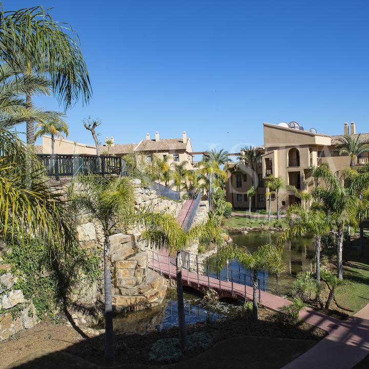 Apartments with stunning sea views in La Alqueria, Benahavis Picture 10