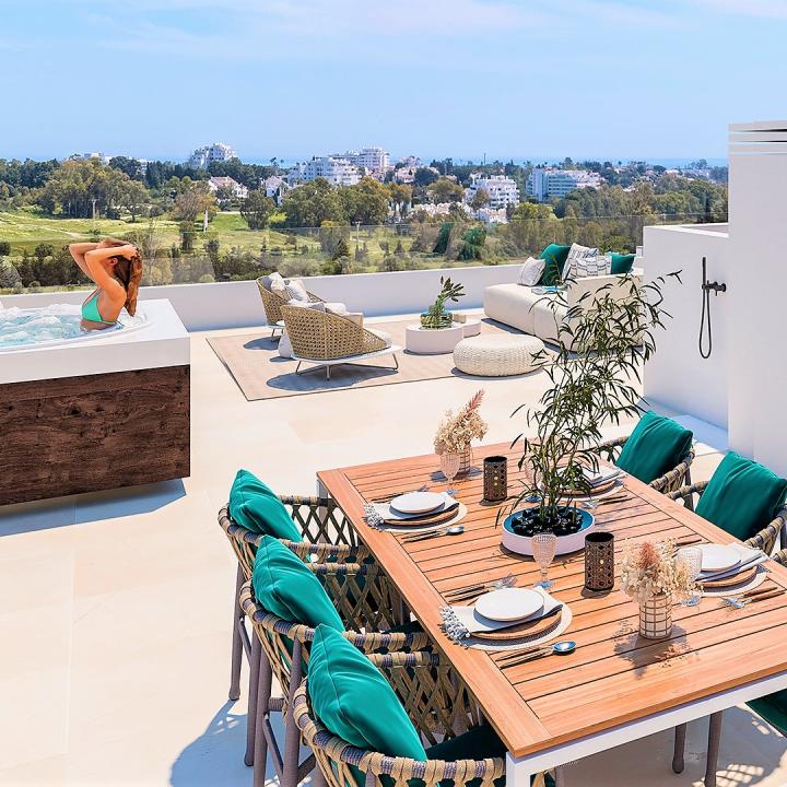 Luxury 2 and 3 bedroom apartments and penthouses in prestigious Atalaya Picture 5