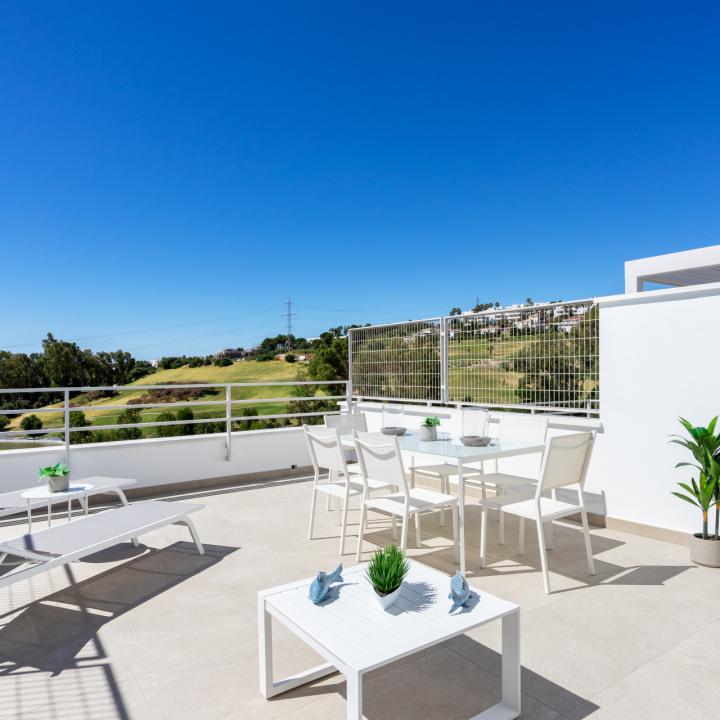 Green Golf, modern townhouses, golf frontline in Estepona Picture 12