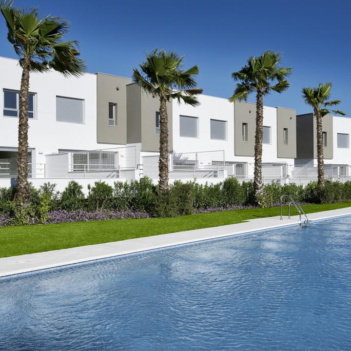 Green Golf, modern townhouses, golf frontline in Estepona Picture 2