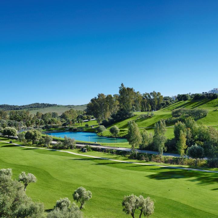 Green Golf, modern townhouses, golf frontline in Estepona Picture 7