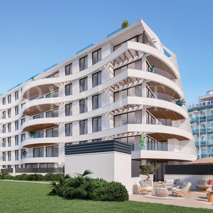 Marina Golden Bay offers a distinguished project that will house 33 apartments of 1, 2 and 3 bedrooms Picture 1