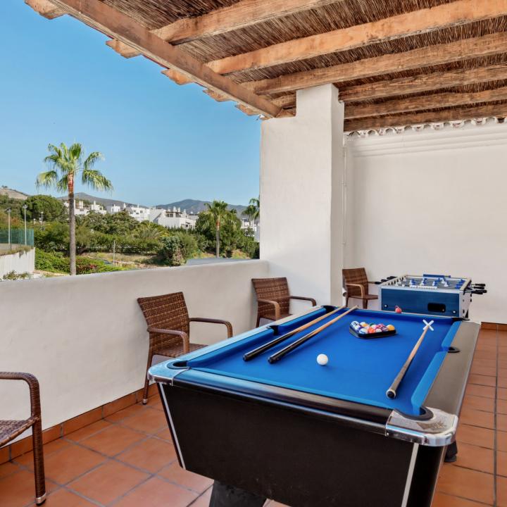 Beautiful 3 bedroom duplex penthouse with sea views for sale in Selwo, Estepona New Golden Mile Picture 16