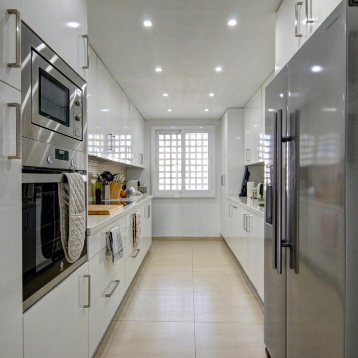 Presenting a Luxurious Beachside 2-Bedroom Duplex Penthouse for sale in Alcazaba Beach, Estepona Picture 9