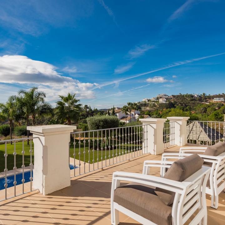 Beautiful 4 bedroom villa for sale with sea views in Marbella Club Golf Resort, Benahavis Picture 18