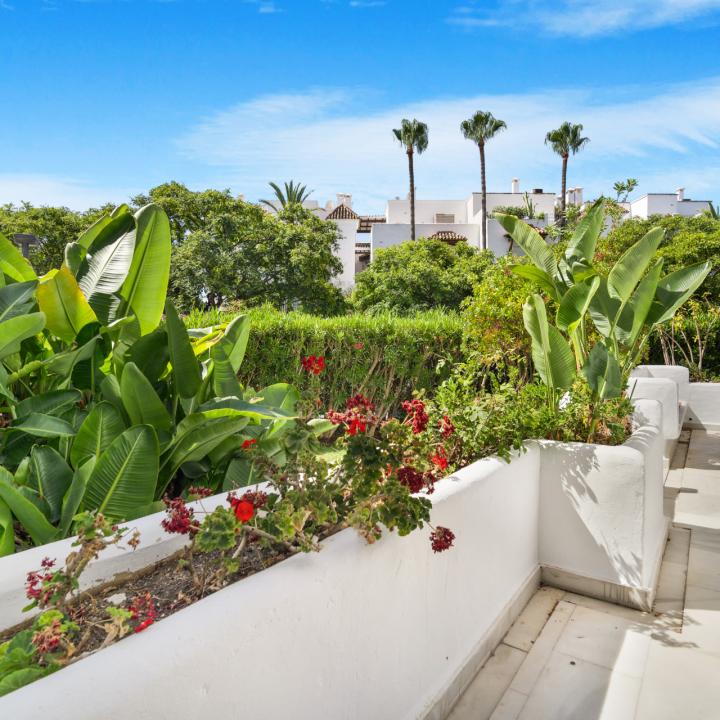 Wonderful three bedroom, south facing, ground floor apartment in Alhambra del Mar, on Marbella´s prestigious Golden Mile Picture 21