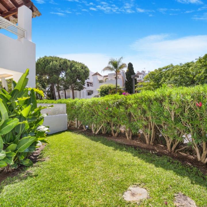 Wonderful three bedroom, south facing, ground floor apartment in Alhambra del Mar, on Marbella´s prestigious Golden Mile Picture 9